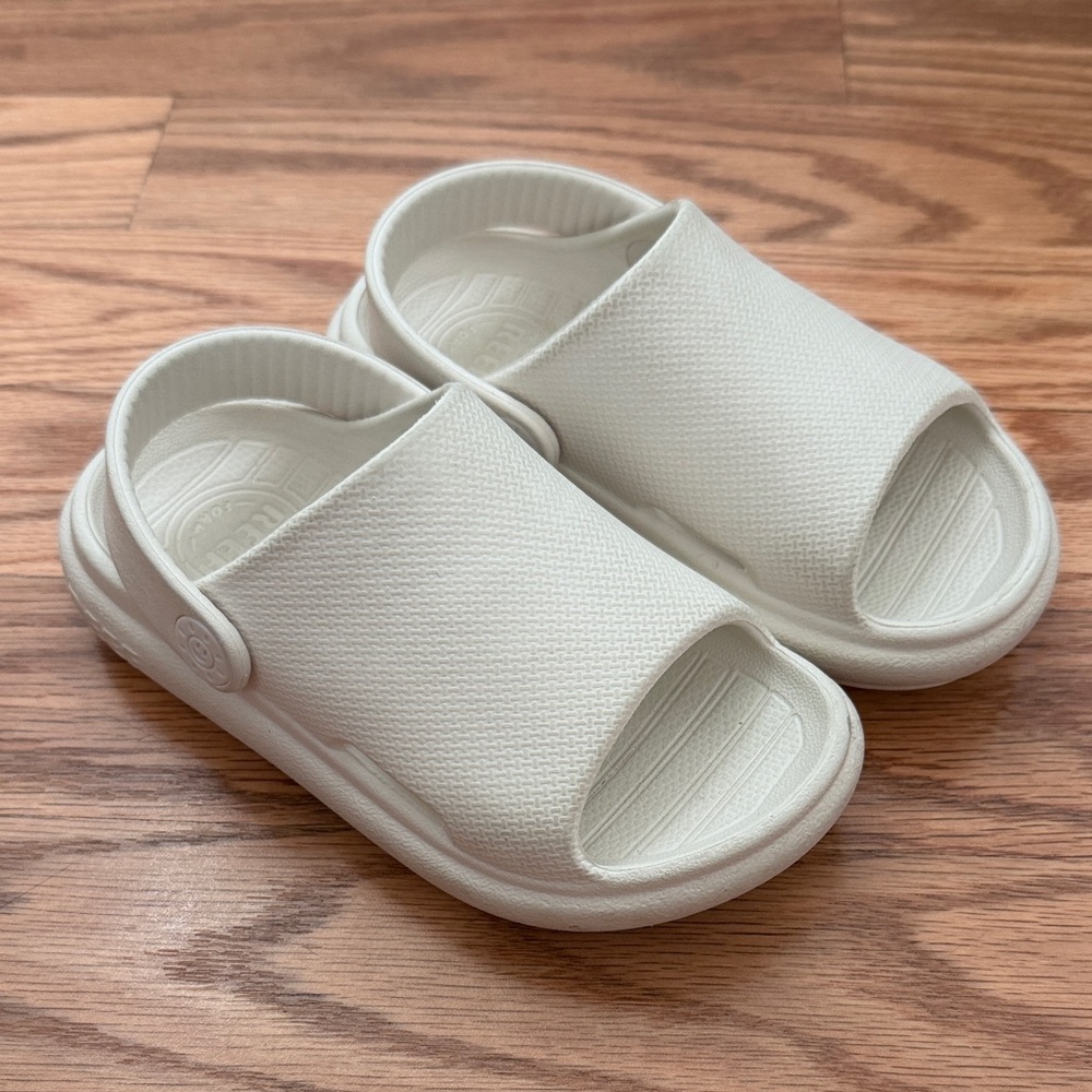 Reef Toddler Ivory Slide Sandals